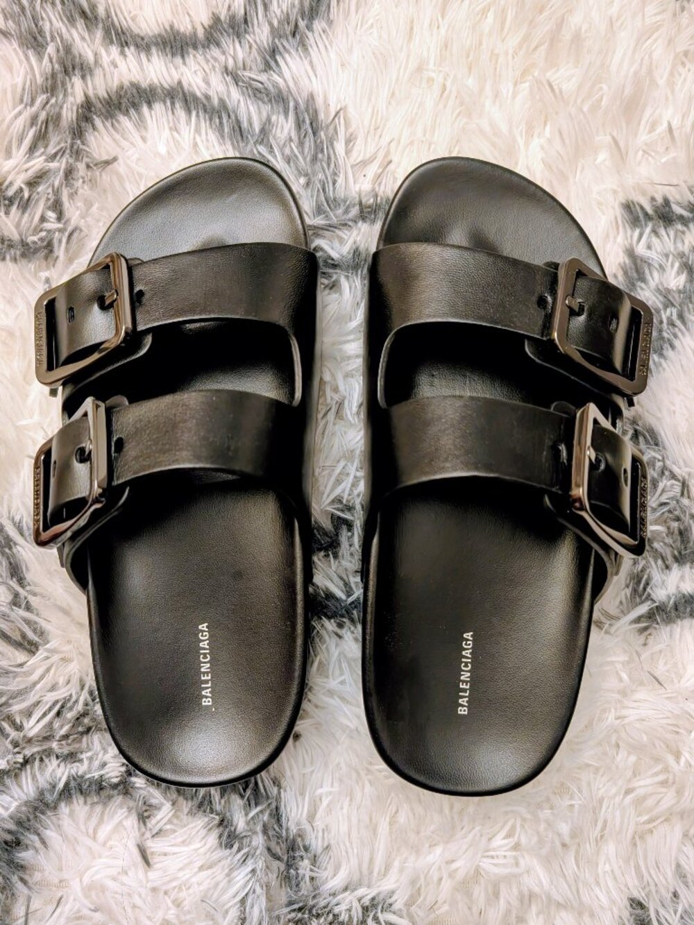 BALENCIAGA